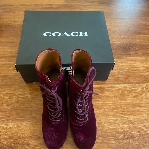 Coach Boots - Picture 4 of 5